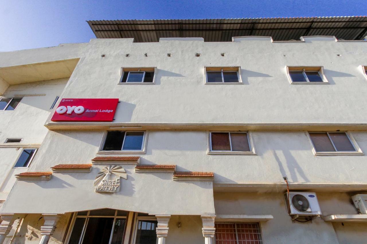 Oyo 45475 Annai Lodge Thanjavur ภายนอก รูปภาพ