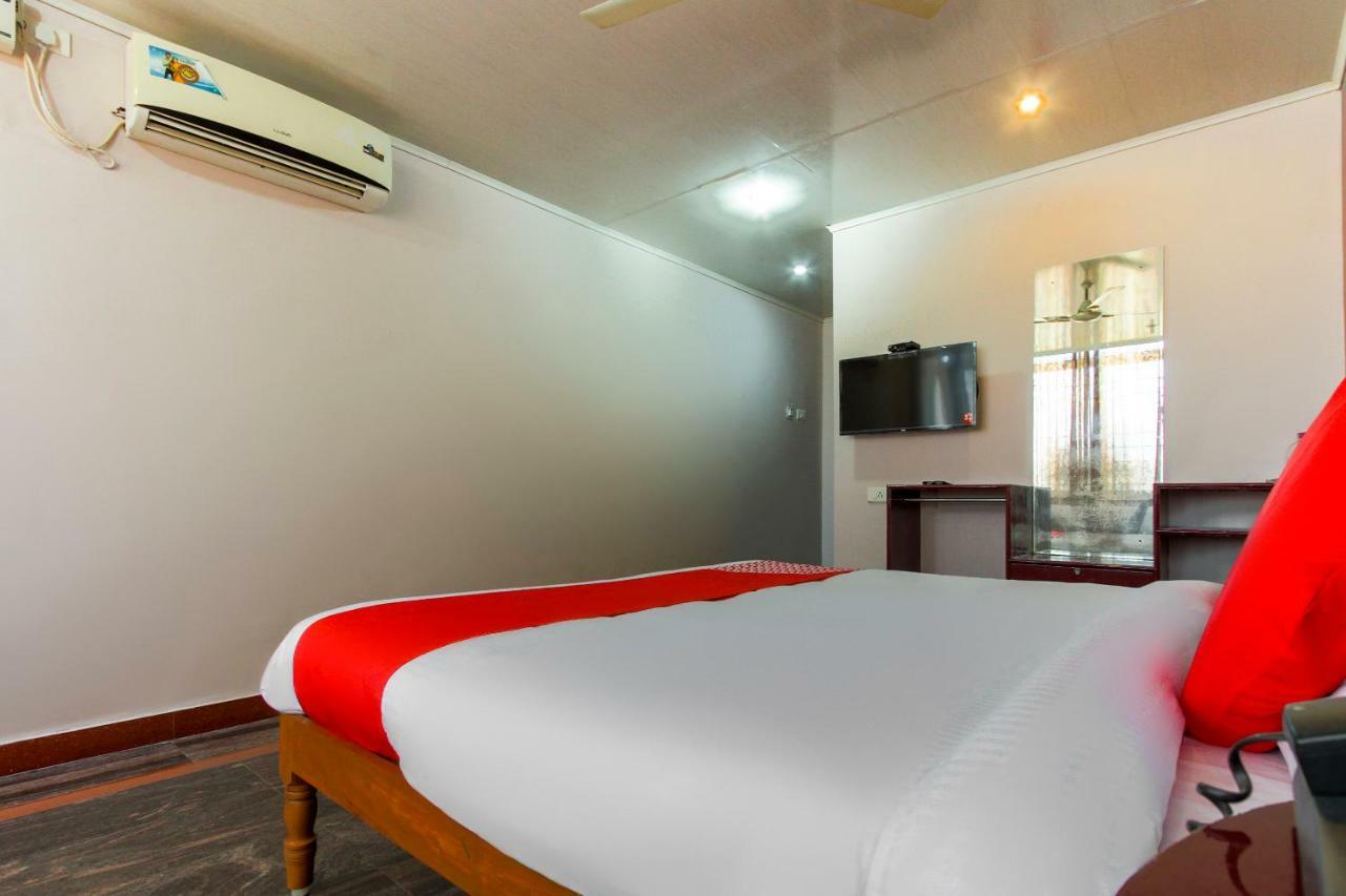 Oyo 45475 Annai Lodge Thanjavur ภายนอก รูปภาพ