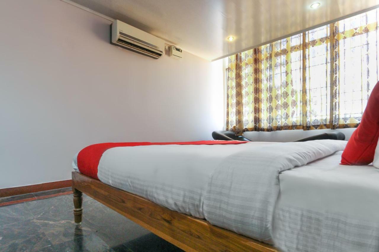 Oyo 45475 Annai Lodge Thanjavur ภายนอก รูปภาพ
